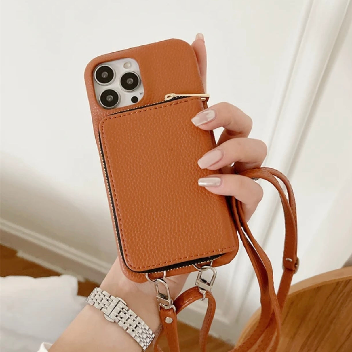 iPhone shoulder case | "Paula"