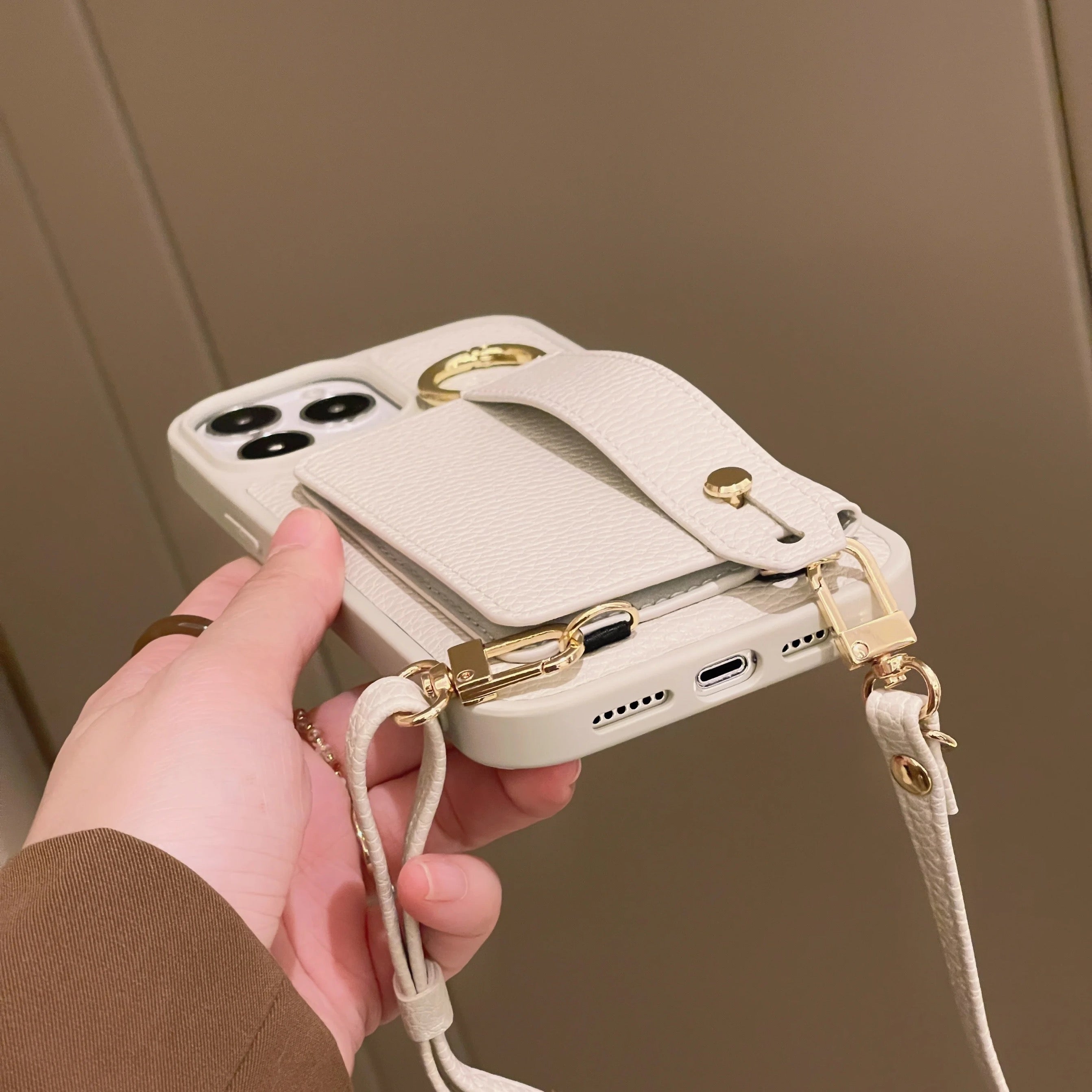 iPhone shoulder case | "Valentino"